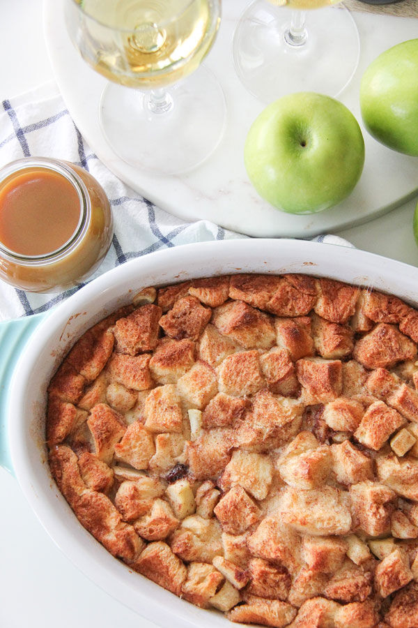 Apple bread pudding with wine